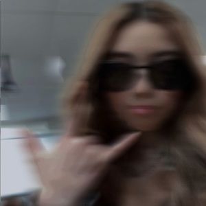 Meet your Posher, Valarie